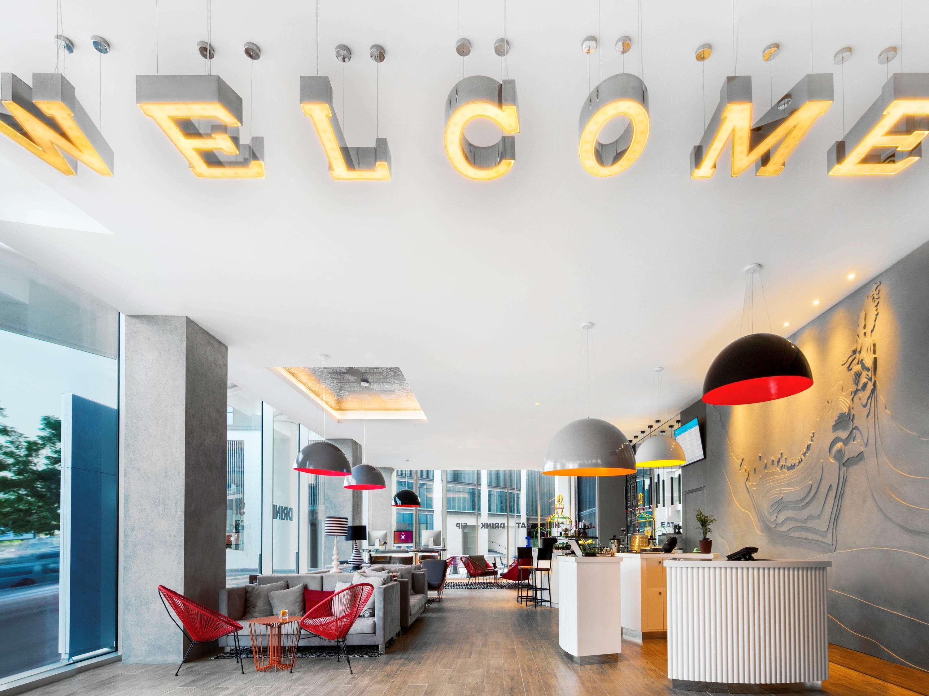 Ibis Styles Dubai Airport Hotel Esterno foto