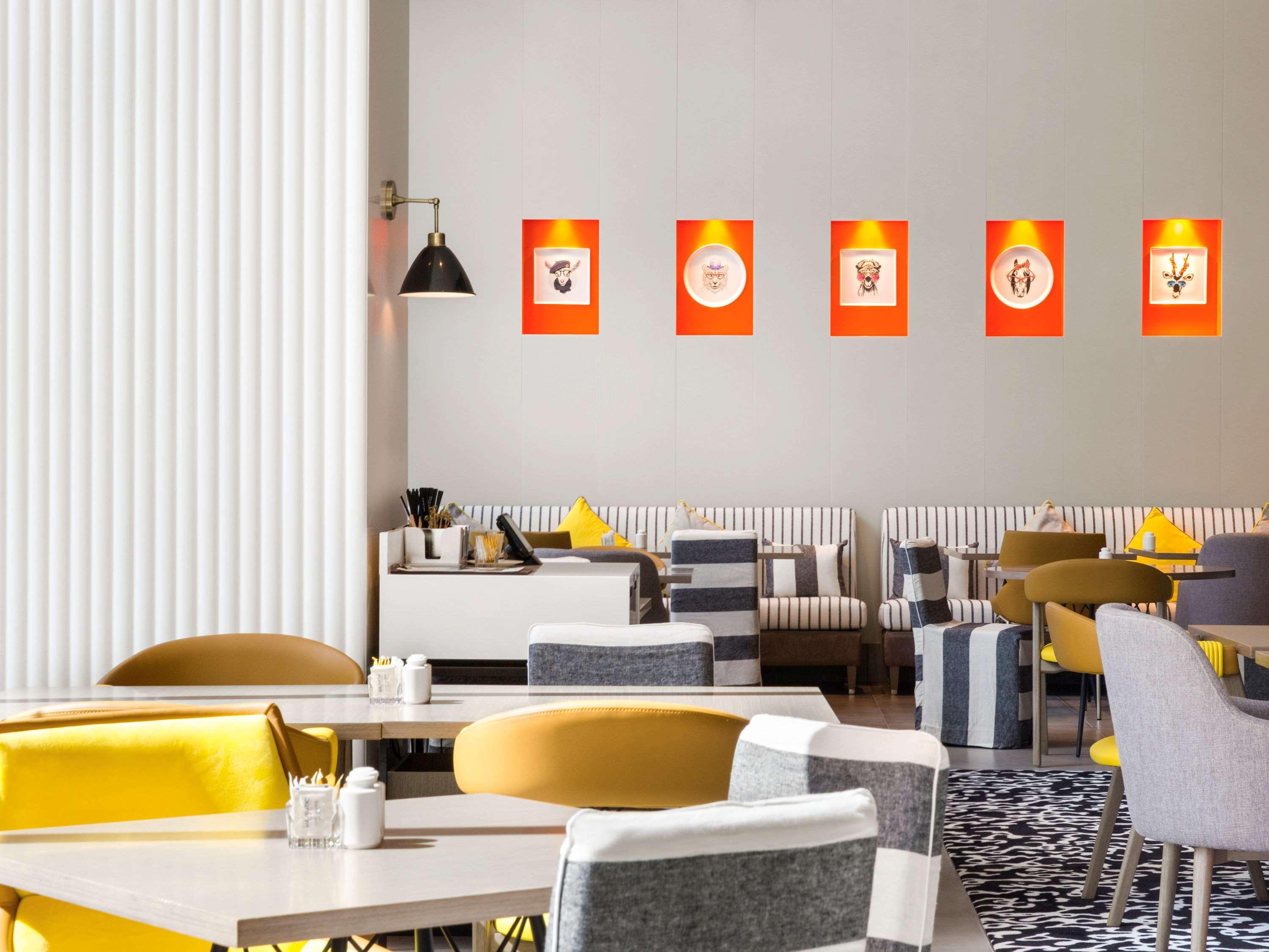 Ibis Styles Dubai Airport Hotel Esterno foto