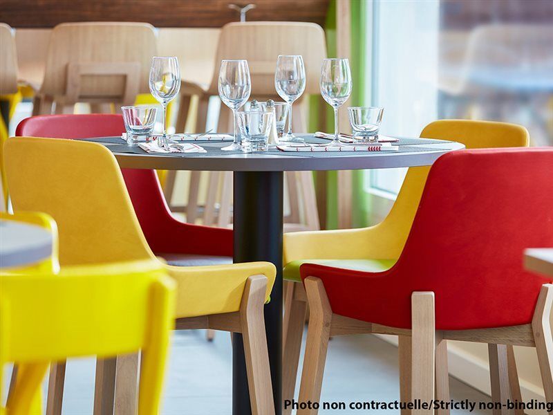 Ibis Styles Dubai Airport Hotel Esterno foto