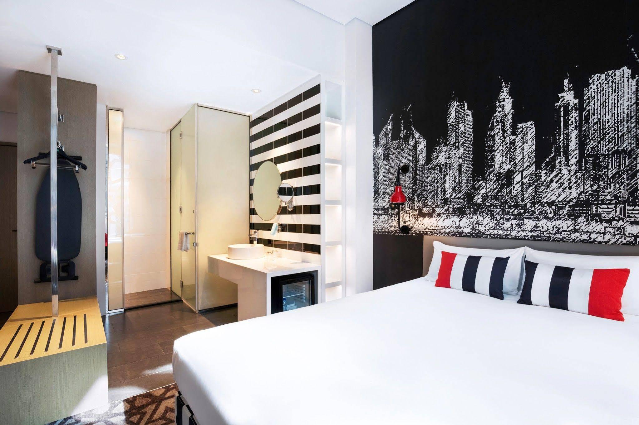 Ibis Styles Dubai Airport Hotel Esterno foto